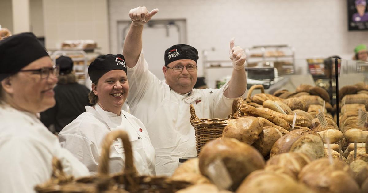 HyVee Launches Twin Cities Stores with Horizon Bakery Equipment